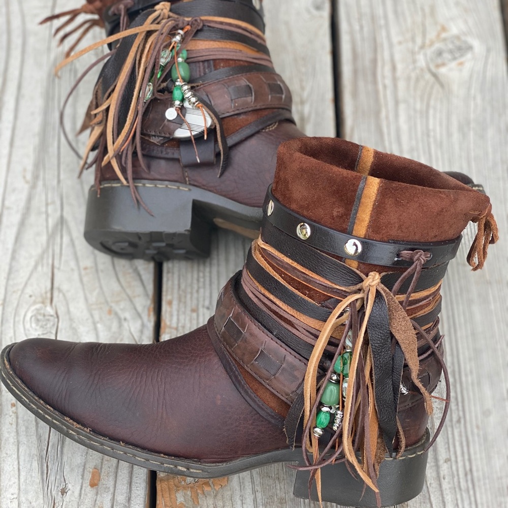 Size 9 Brown Leather Fringe Boots Boho - Picture 3 of 7